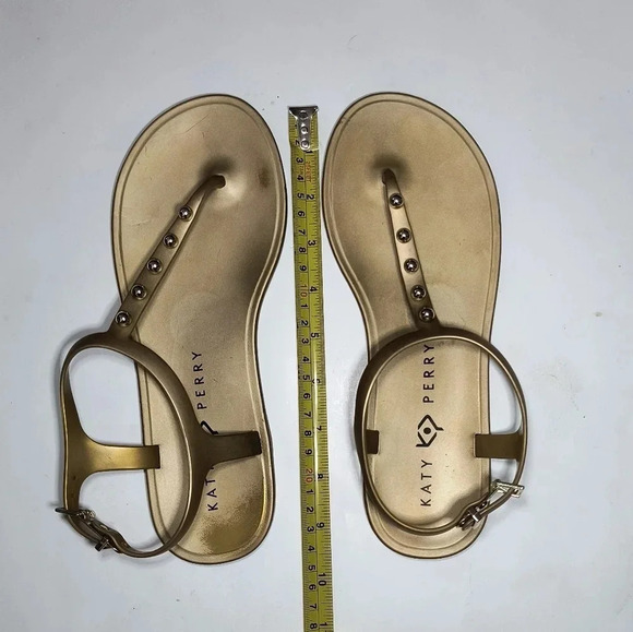 Katy Perry The Geli Studded T Strap Flat Thong Sandal, 7 - Picture 2 of 7